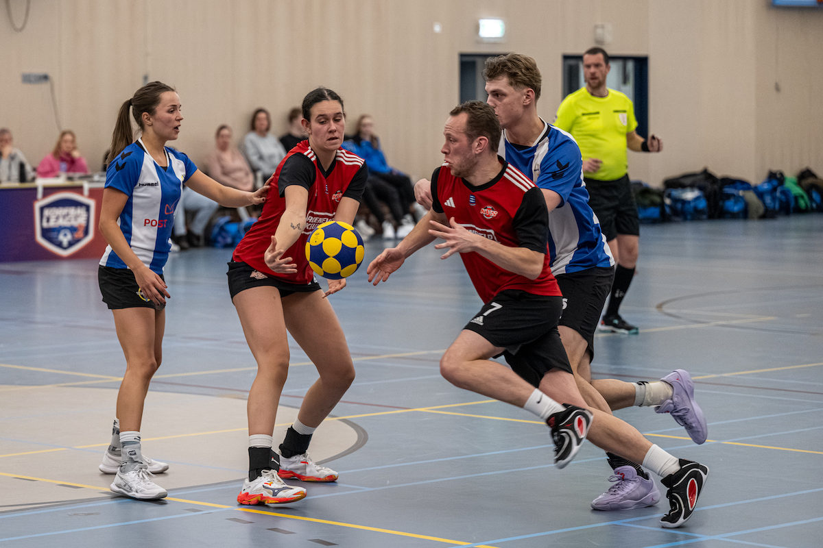 KVS start sterk maar moet zege aan Wageningen laten